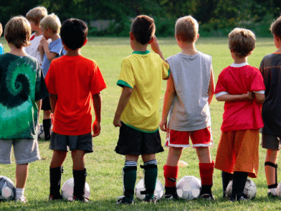 Jóvenes deportistas importancia entreno